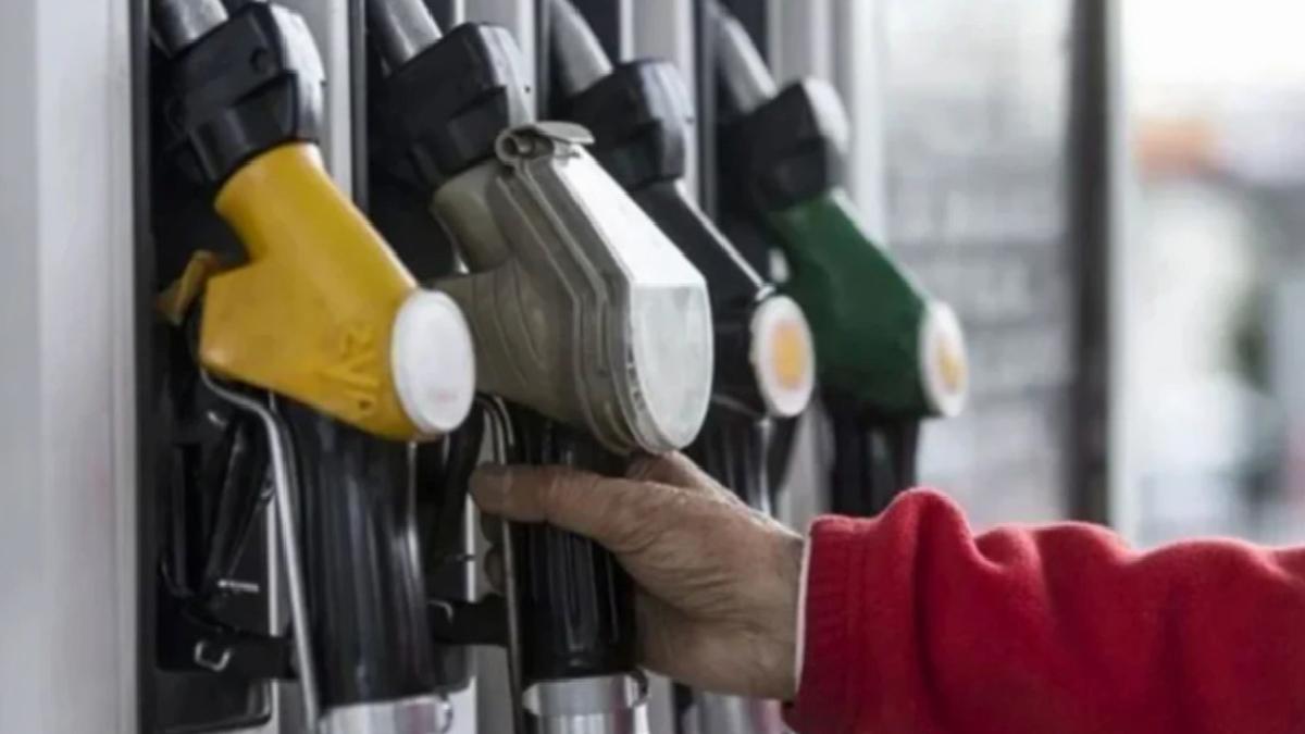 Benzine indirim sonrası zam