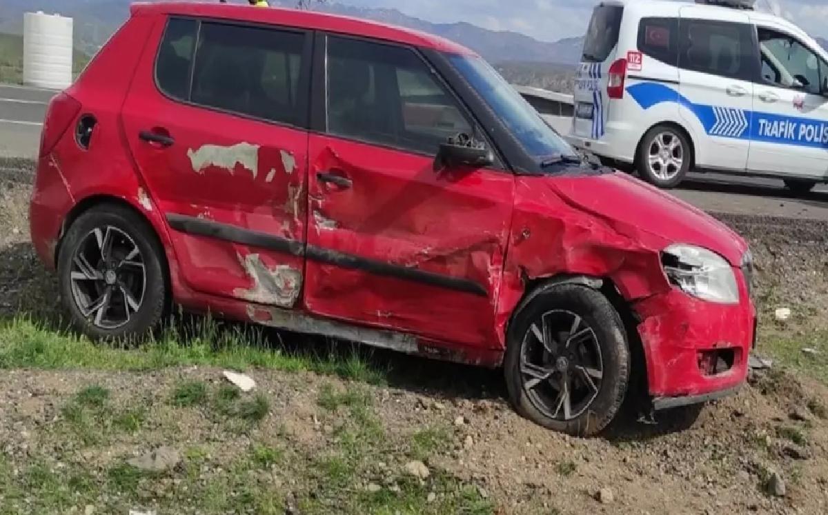 Bingöl’de Trafik Kazası: 2 Yaralı