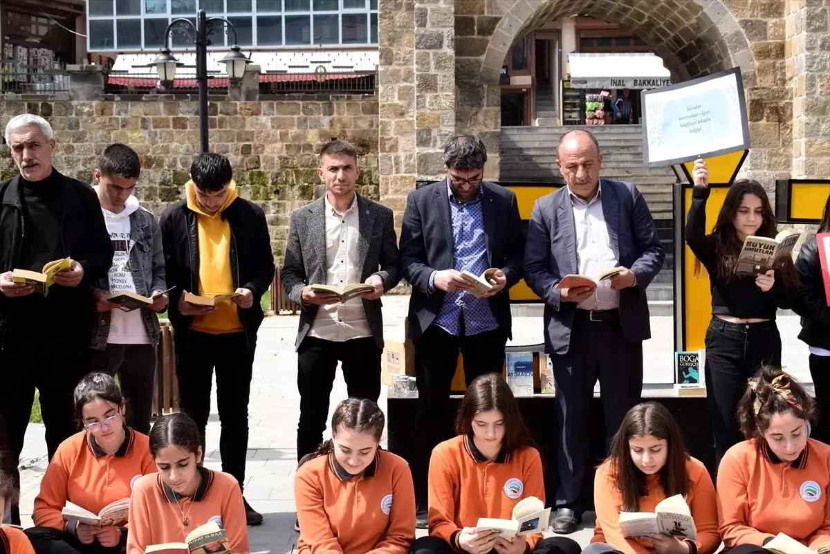 Bitlis’te Dünya Kitap Günü Etkinliği