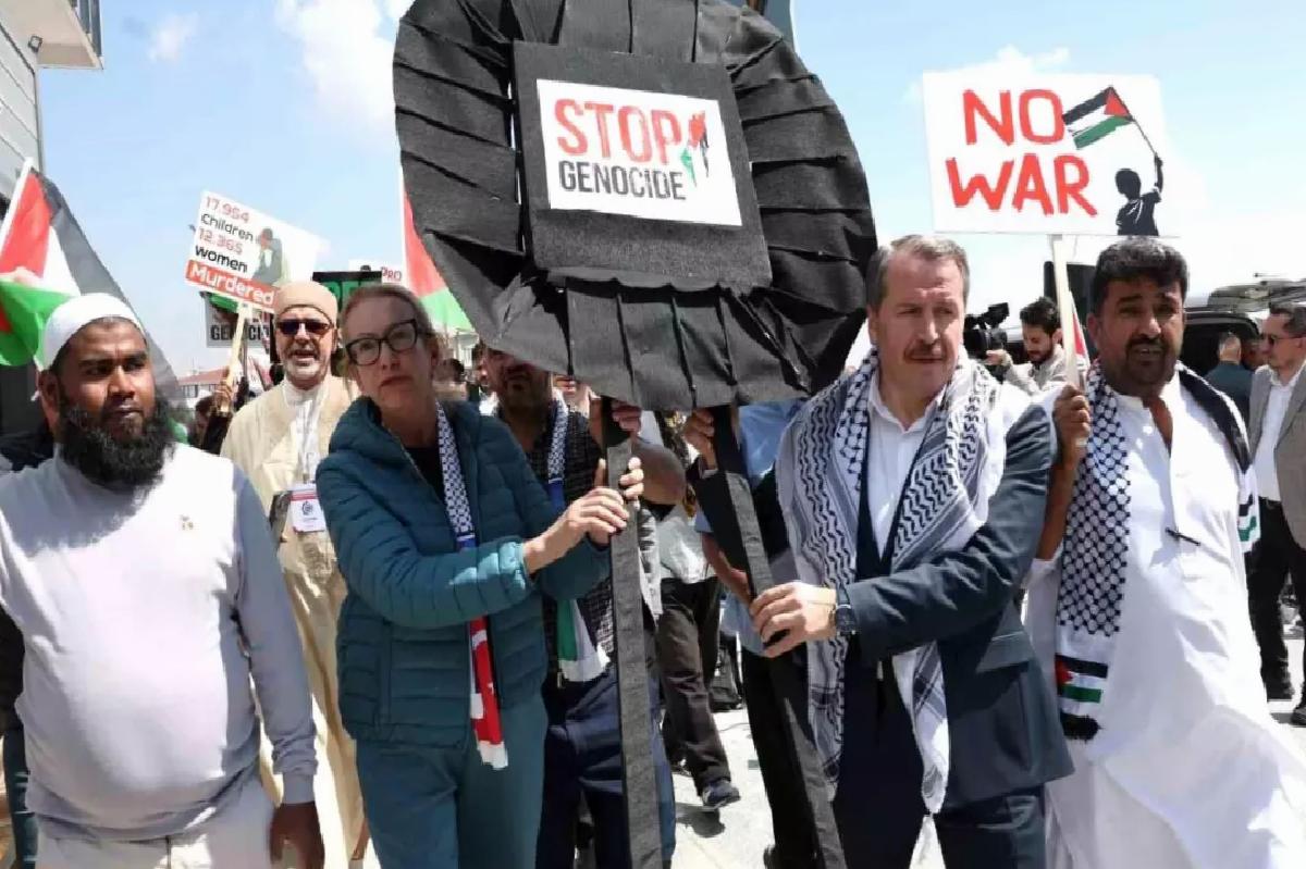 BM Önünde Gazze Soykırımına Protesto