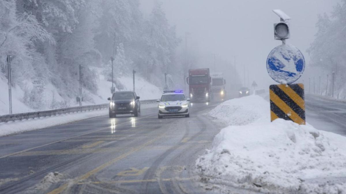 Bolu Dağı geçişi ulaşıma kapandı