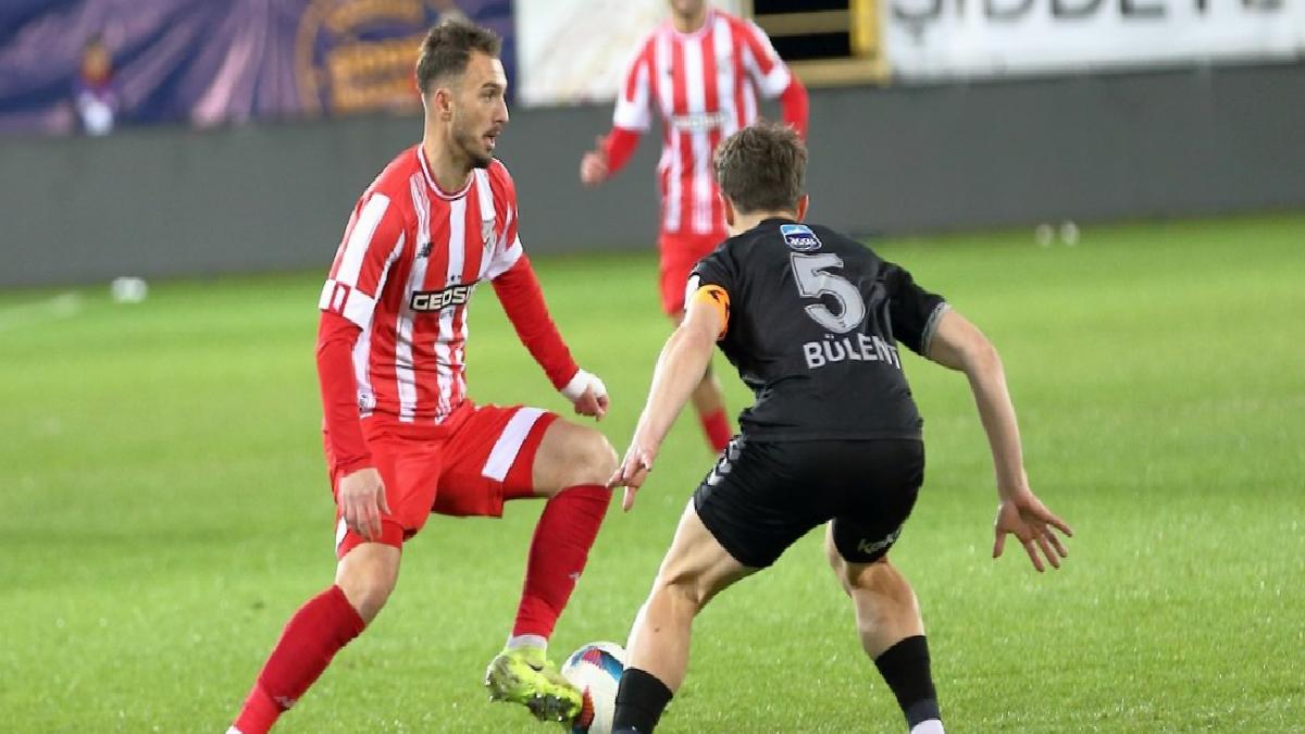 Boluspor evinde Sakaryaspor’u 3 golle geçti