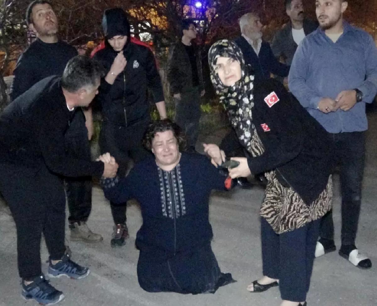 Boşanma Aşamasındaki Adam, Ev Hapsindeyken Evi Ateşe Verdi