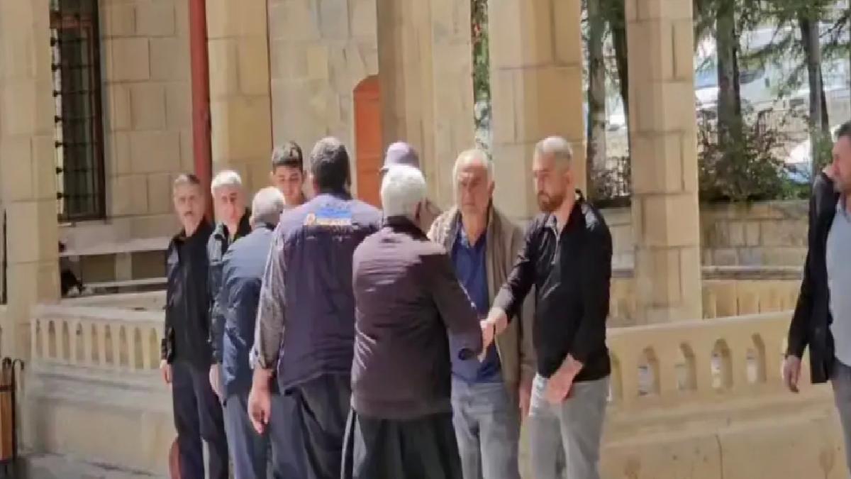 Boşanma Aşamasındaki Kadın Bıçaklanarak Öldürüldü