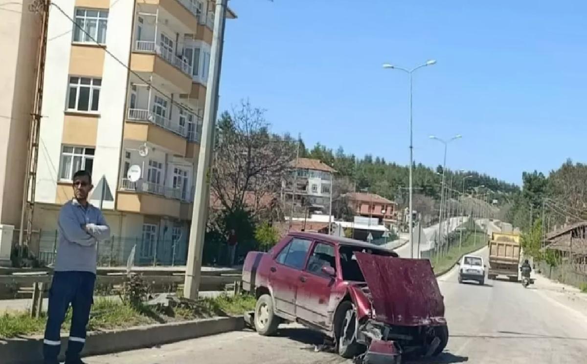 Boyabat’ta Trafik Kazası: Sürücü Yaralandı
