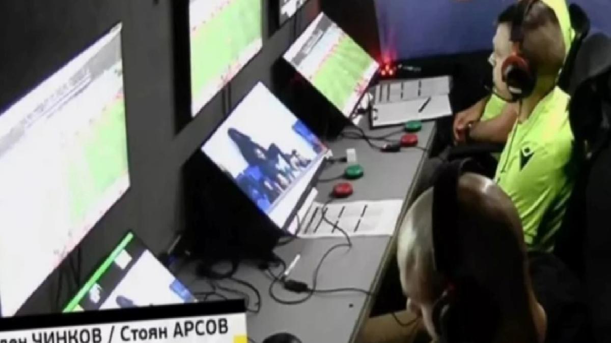 Bulgaristan Ligi’nde skandal olay: VAR hakemi canlı yayında bahis oynadı