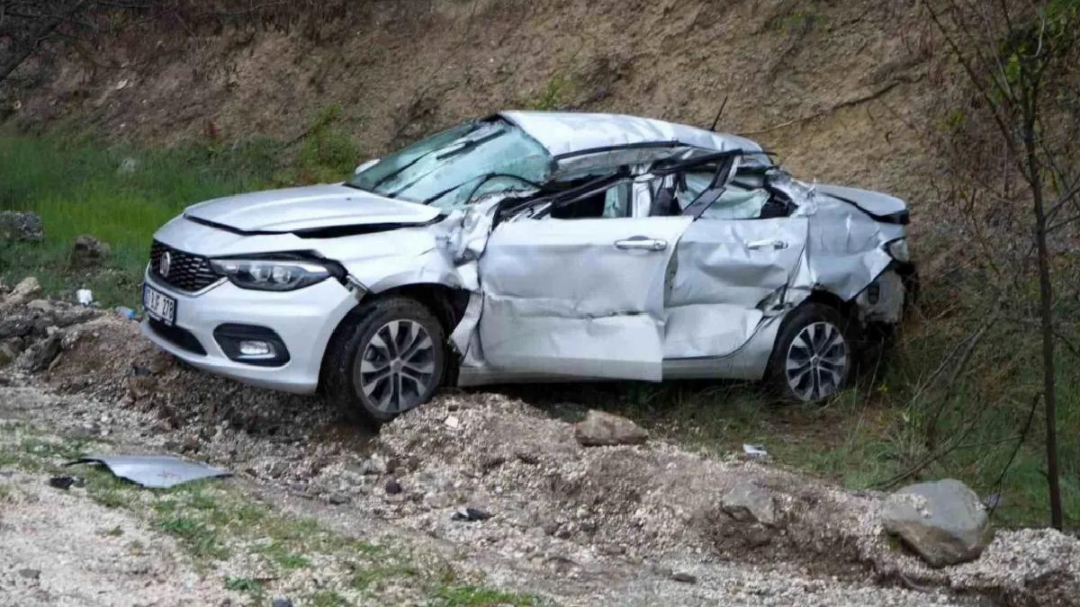 Burdur-Isparta Yolunda Kaza: 4 Yaralı