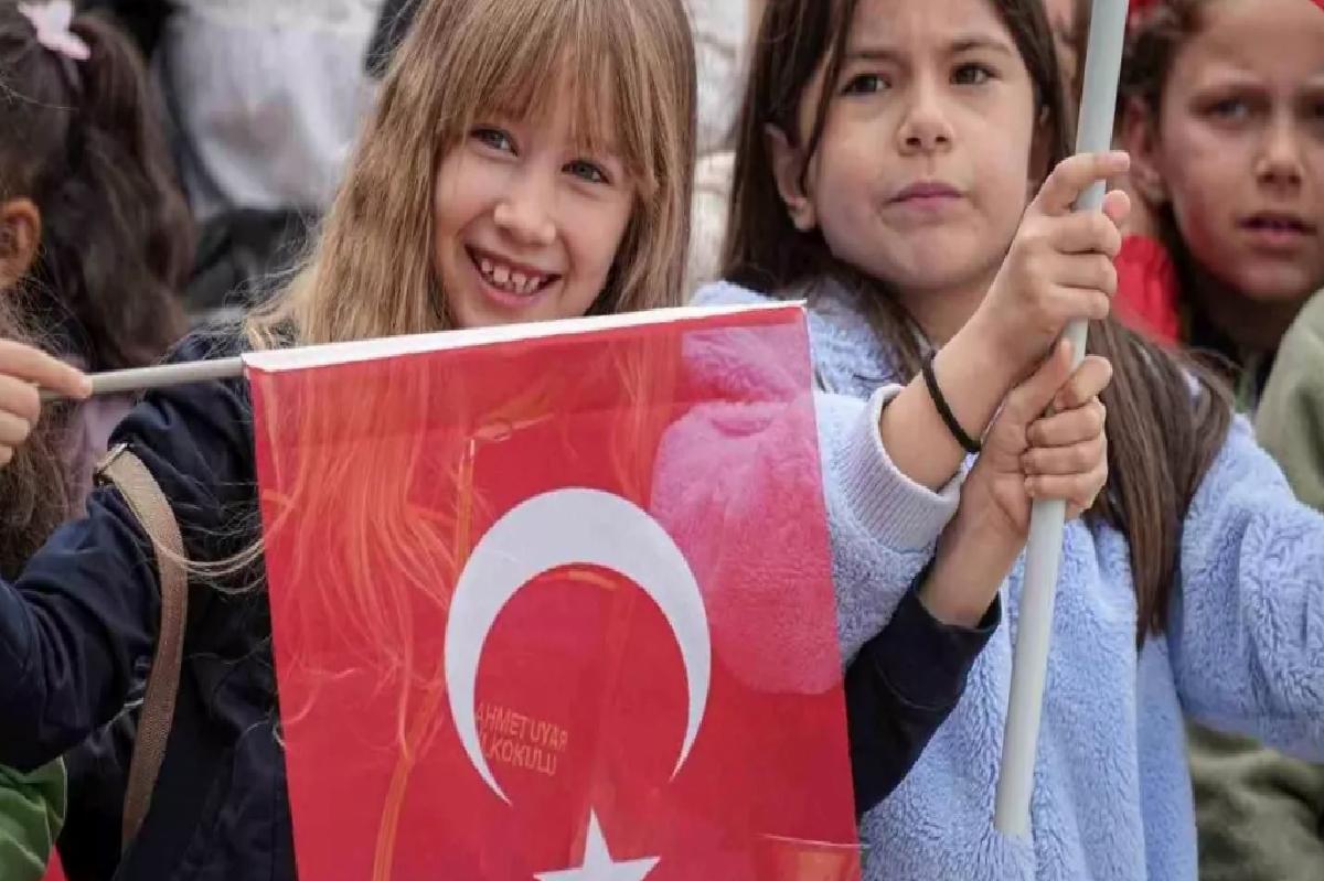 Bursa’da 23 Nisan coşkusu