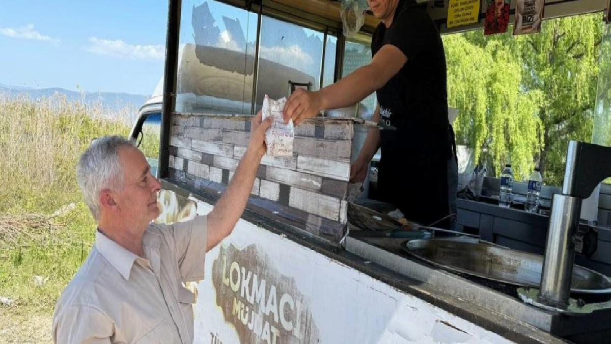 Bursa’da Papa Francis adına lokma döktürdü