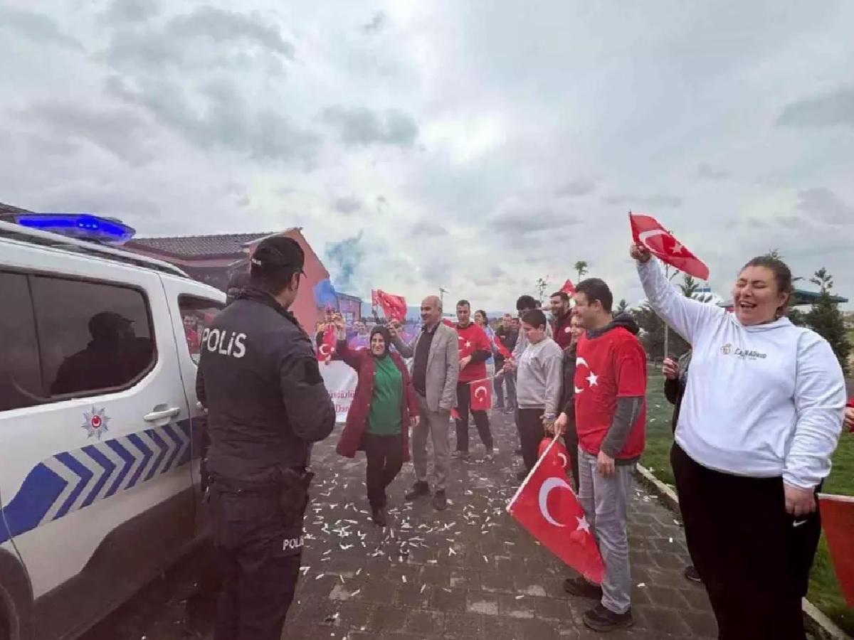 Bursa’da Polis Kutlaması