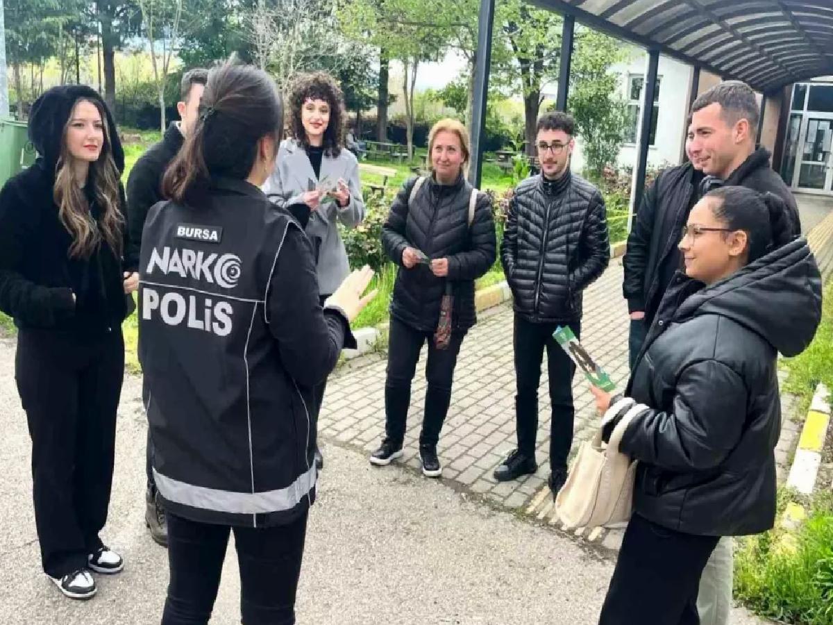 Bursa’da Uyuşturucu ile Mücadele: 4 Günde 4 Bin Genç Uyarıldı