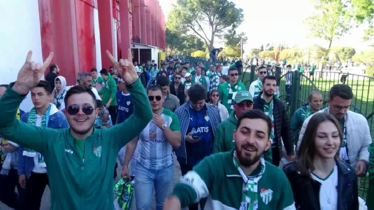 Bursaspor 2. Lig’e Yükseldi!