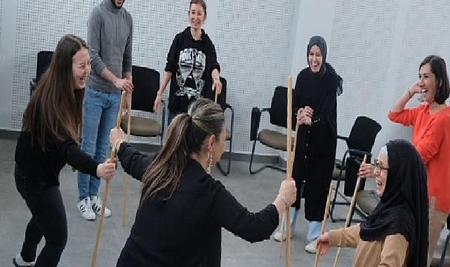 Büyükşehir’den sanat ve hayatı buluşturan atölye