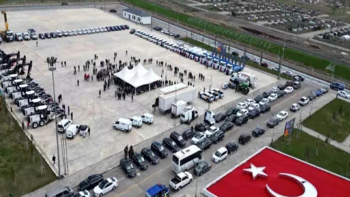 Büyükşehir’den yeni bir dev yatırım daha: 18 araç filosu
