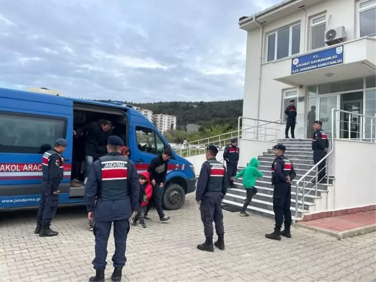 Çanakkale’de 22 Düzensiz Göçmen Yakalandı