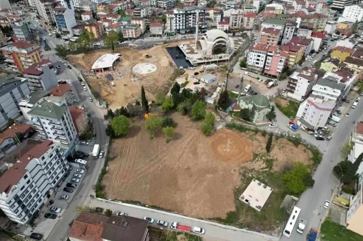 Çayırova Kent Meydanı Projesi Hızla İlerliyor