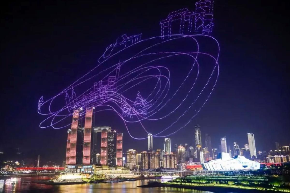Chongqing’de Drone Işık Gösterisi