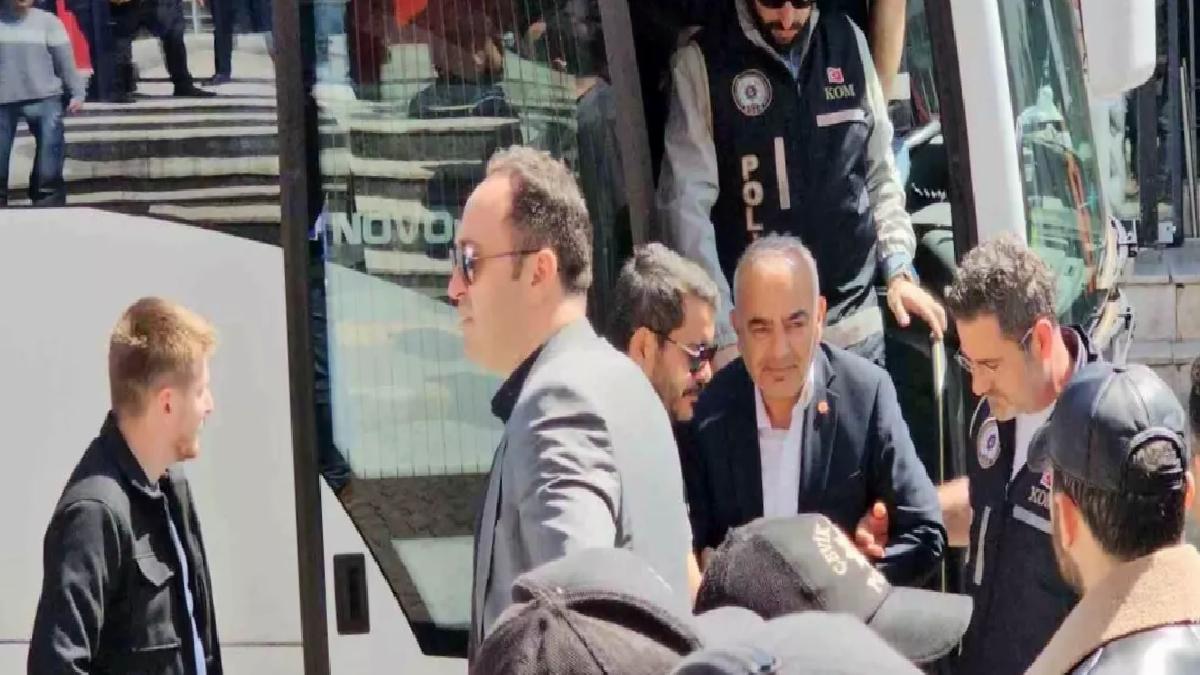 CHP’li Eski Belediye Başkanı Usulsüzlük İddiasıyla Adliyeye Sevk Edildi