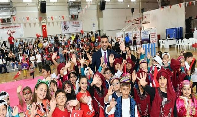 Çiğli’de Çocuklar İçin Eğlence Dolu Bayram Şenliği