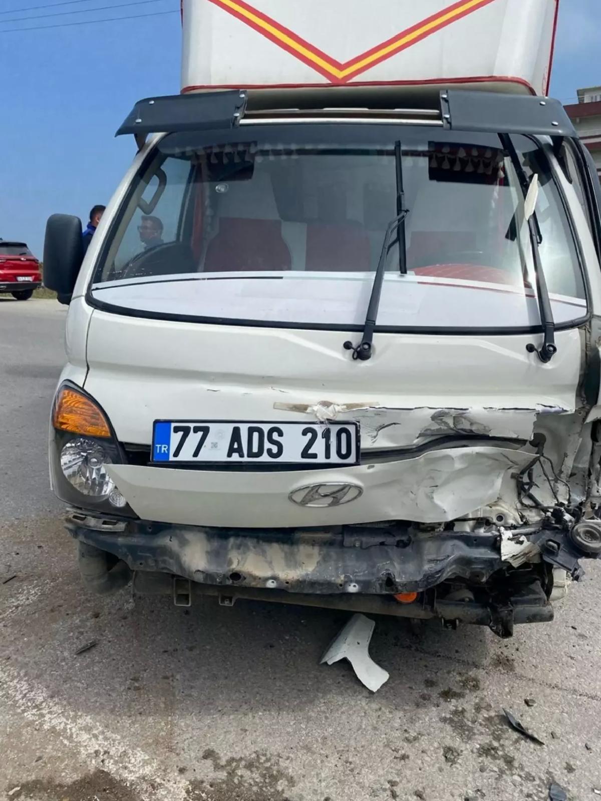 Çınarcık’ta Trafik Kazası: 2 Yaralı