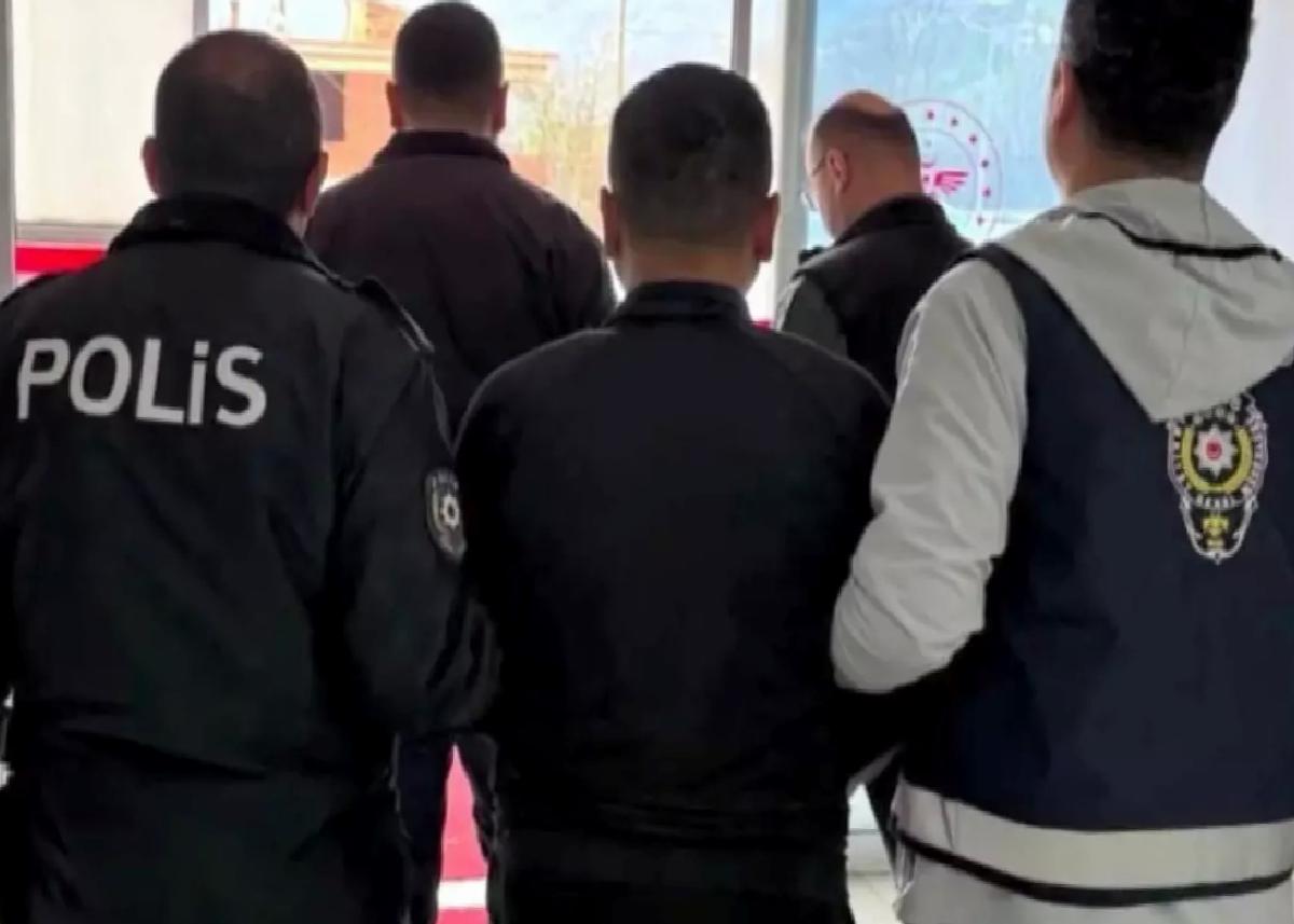 Cinayet Şüphelisi Gizli Bölmede Yakalandı