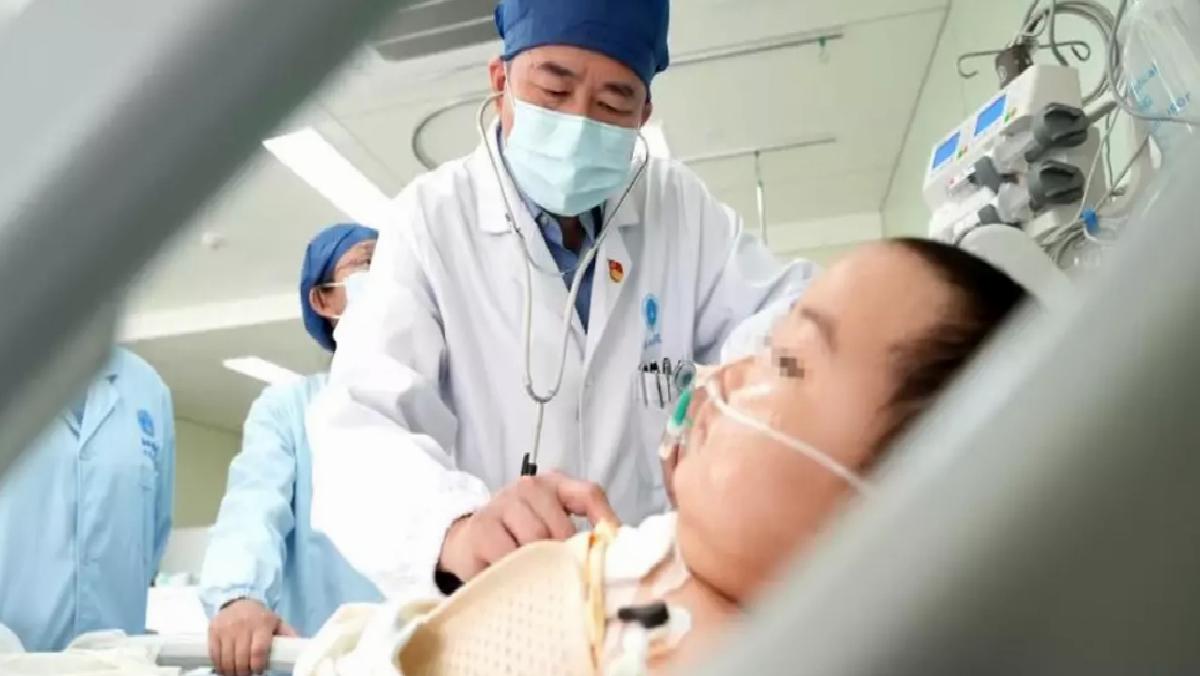 Çin’de Dünyanın En Genç Yapay Kalp Hastası