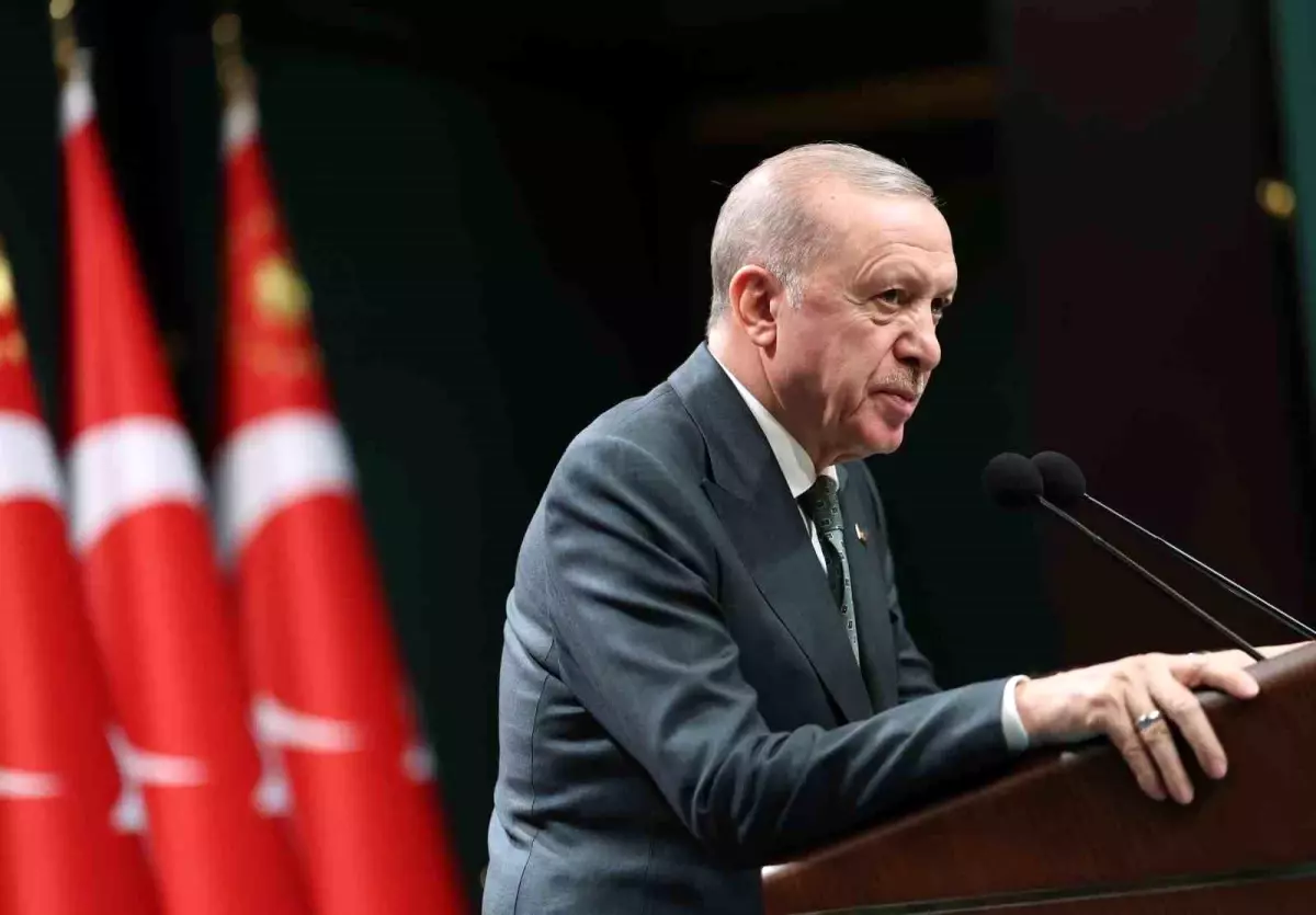 Cumhurbaşkanı Erdoğan: “25 bin yeni öğretmen ataması sürecini başlattığımızın müjdesini gençlerimizle paylaşmak istiyorum”