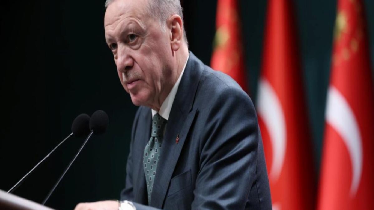 Cumhurbaşkanı Erdoğan: Gün siyaset yapma değil, birlik olma günüdür