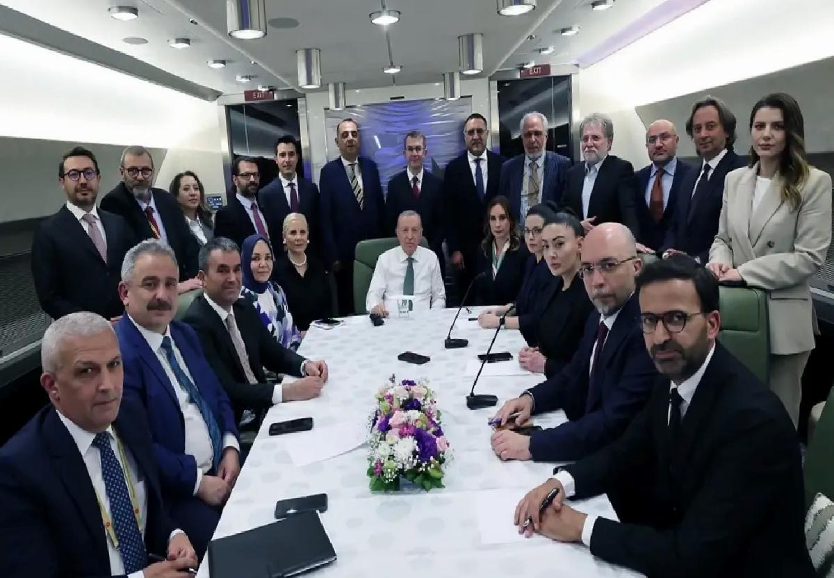 Cumhurbaşkanı Erdoğan, İtalya ziyareti dönüşü uçakta gazetecilerin sorularını yanıtladı: (1)