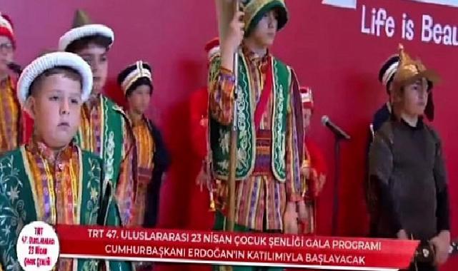 Cumhurbaşkanı Erdoğan Kartepe Belediyesi Çocuk Mehter Takımı’nı İlgiyle İzledi