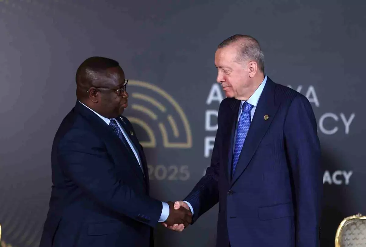 Cumhurbaşkanı Erdoğan, Sierra Leone Cumhurbaşkanı Bio ile görüştü