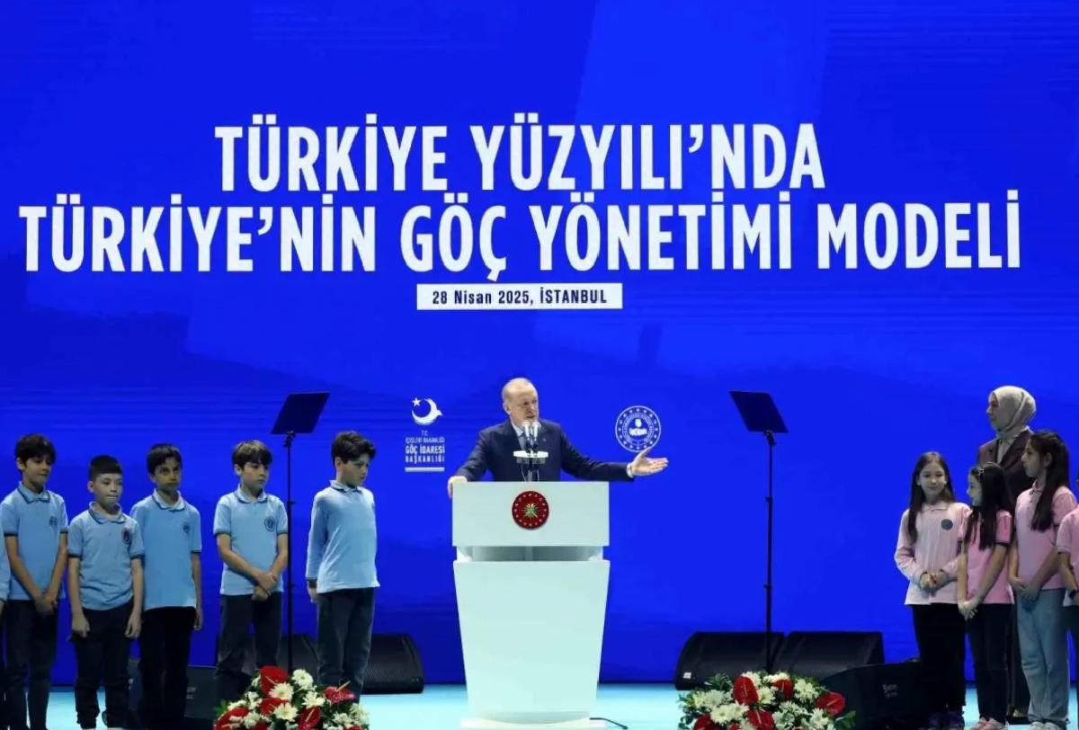 Cumhurbaşkanı Erdoğan “Türkiye’de toplam 4 milyon 33 bin göçmen var”
