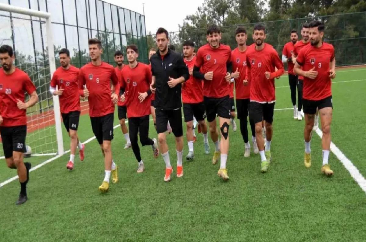 Denizli İdmanyurdu Gürellerspor Şampiyonluk İçin Gün Sayıyor
