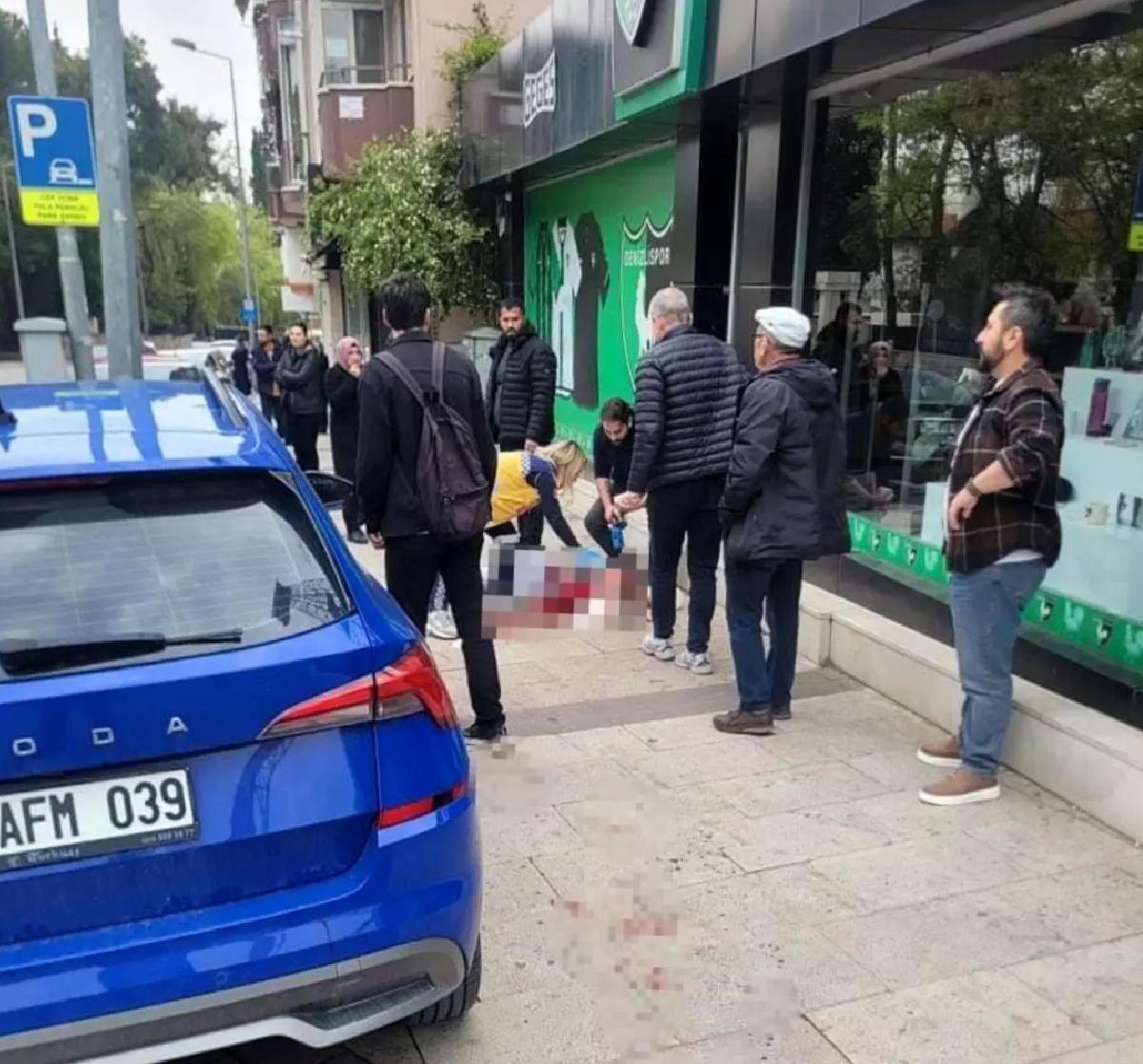 Denizli’de Bıçaklı Saldırı: 1 Ölü, 1 Yaralı
