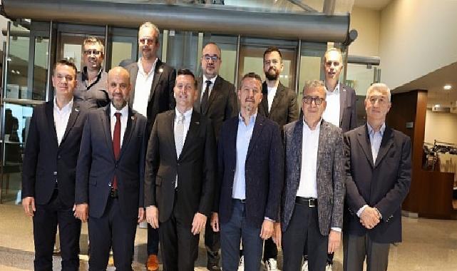 Deri sektöründe ihracatın yıldızları ödüllerine kavuştu