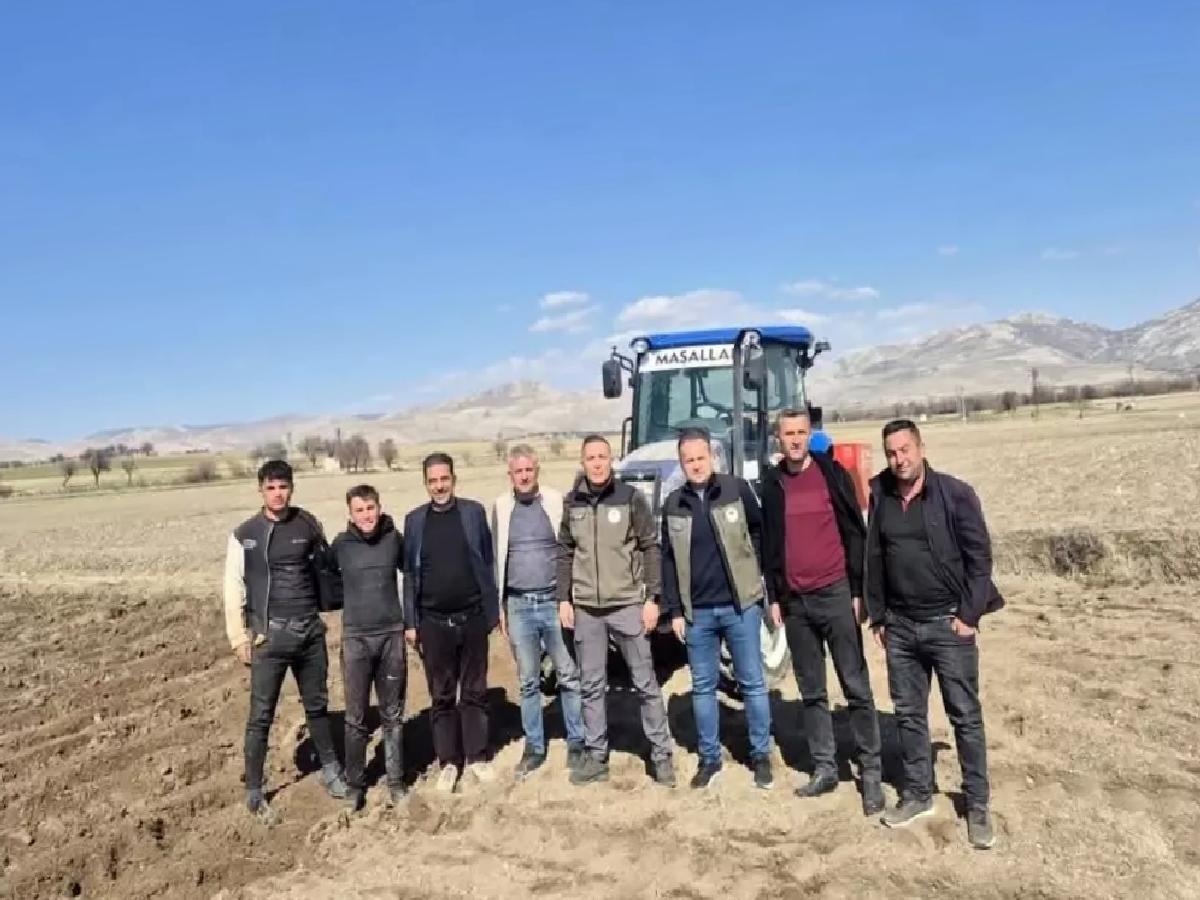 Dinar’da Yazlık Patates Ekimi Başladı