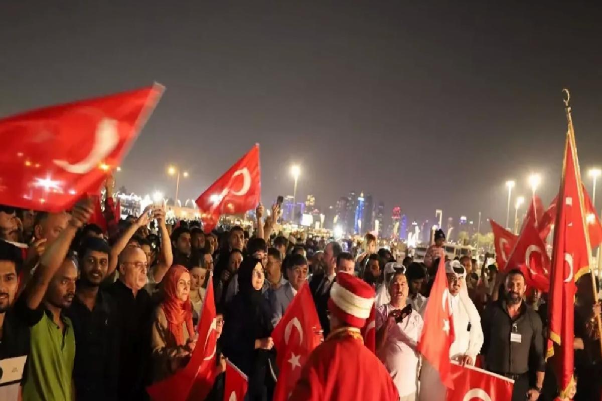 Doha’da Mehter Yürüyüşü ve Horon Gösterisi
