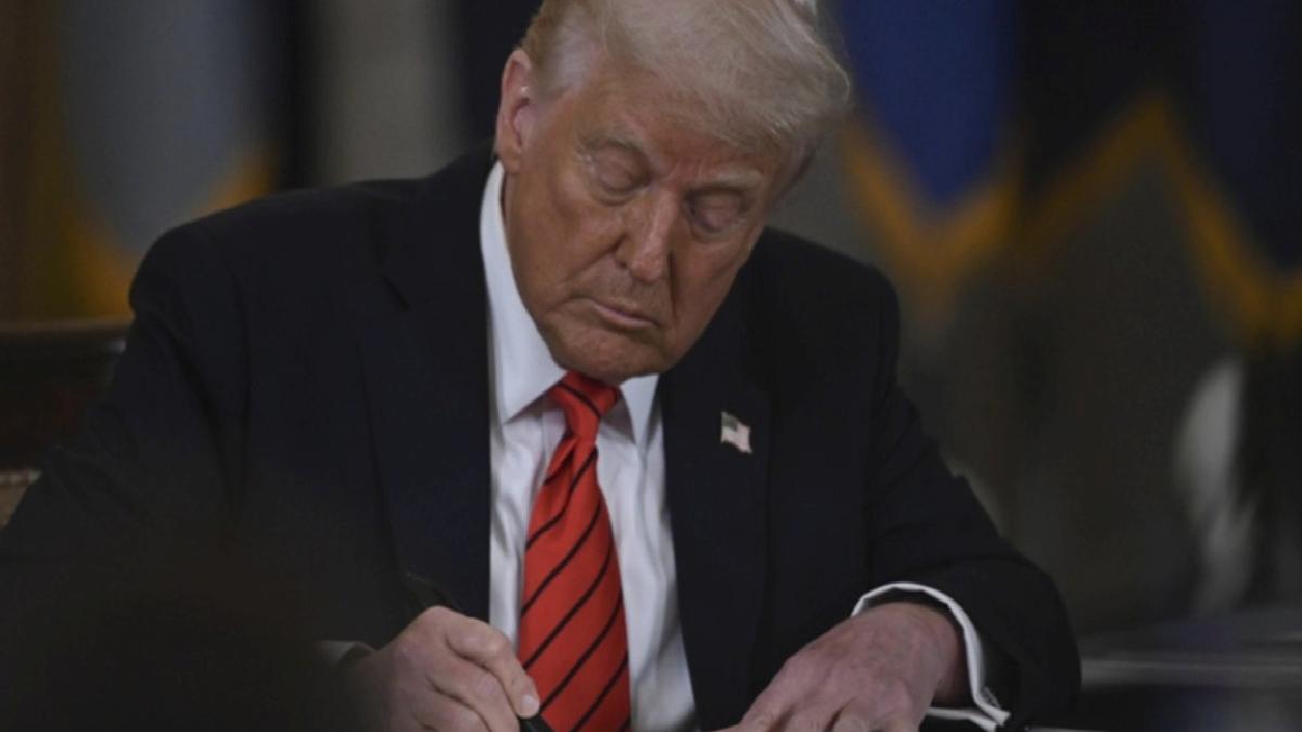 Donald Trump, duş başlıklarındaki tazyik sınırlamasını kaldırdı