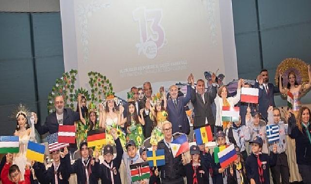   Dünya Çocukları Karnaval’da “Barış ve Dostluk” Mesajı Verdi