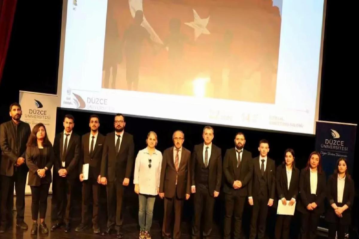 Düzce Üniversitesi’nde 23 Nisan Paneli: Ulusal Egemenlik Yolunda Türkiye