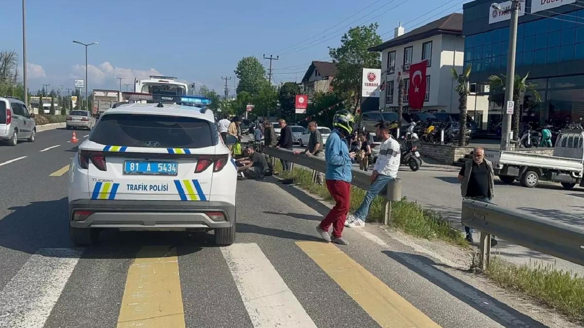 Düzce’de Moped ile Motosiklet Çarpıştı