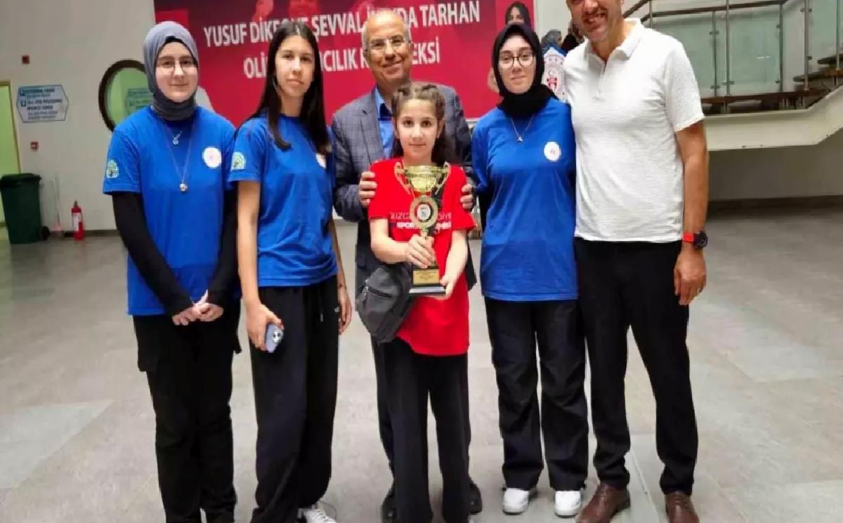 Düzceli Genç Kadınlar Türkiye İkincisi