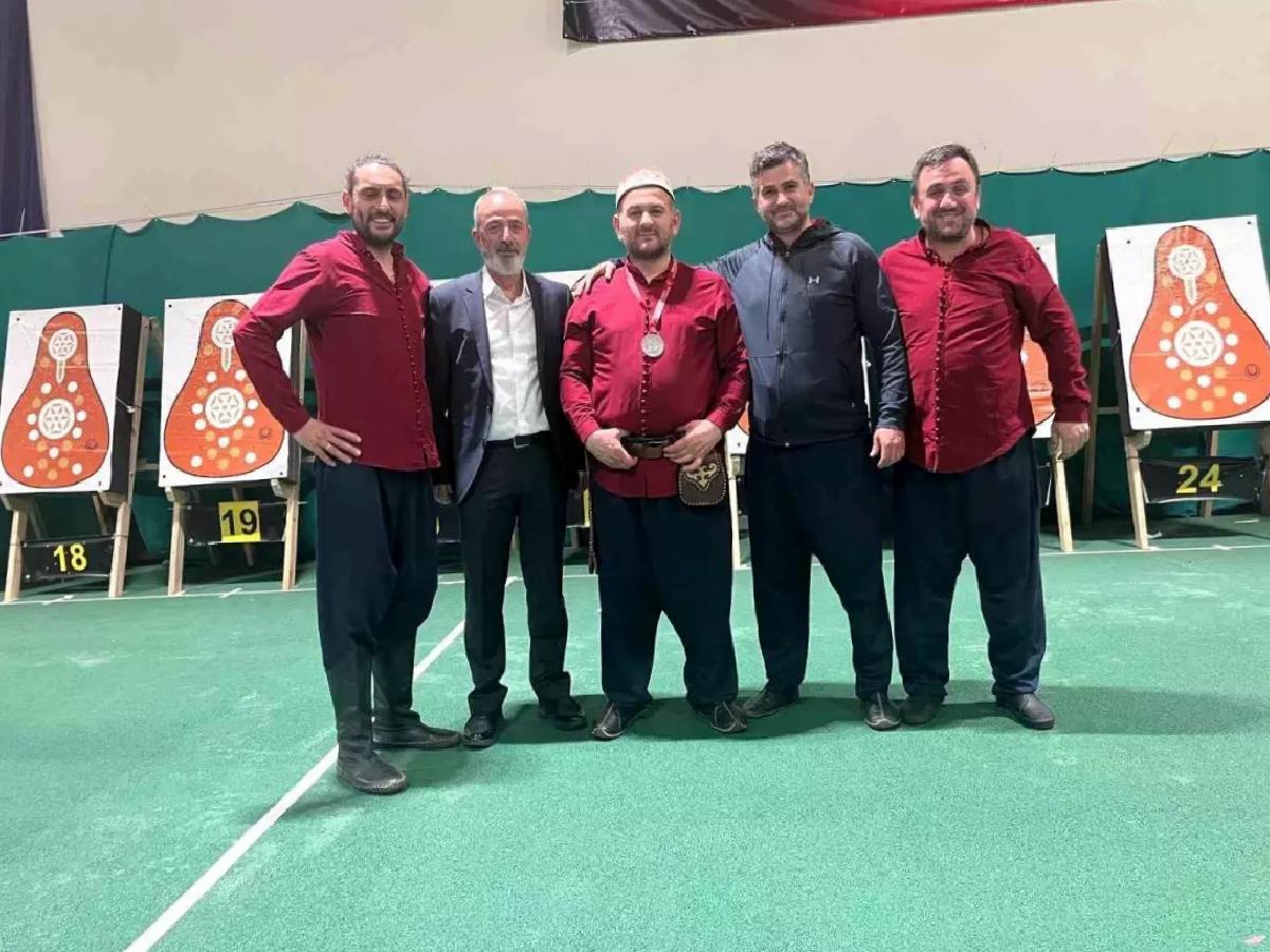 Düzceli Okçular İstanbul Elemelerinde Başarı Elde Etti