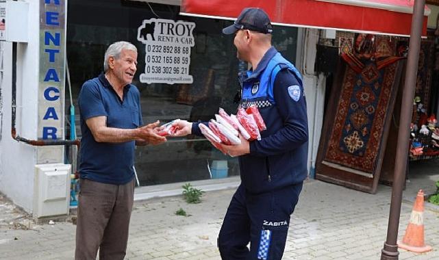 Efes Selçuk sokakları bayraklarla donatıldı: 23 Nisan sevincinden 19 Mayıs coşkusuna