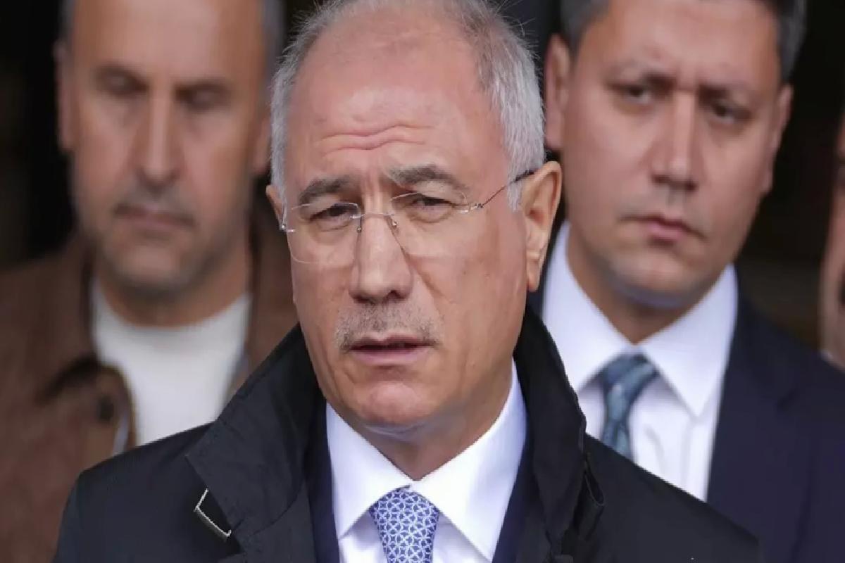 Efkan Ala, Sırrı Süreyya Önder’i Ziyaret Etti