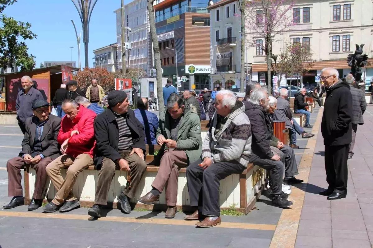 Emekliler Doğu Karadeniz’de Dönüyor