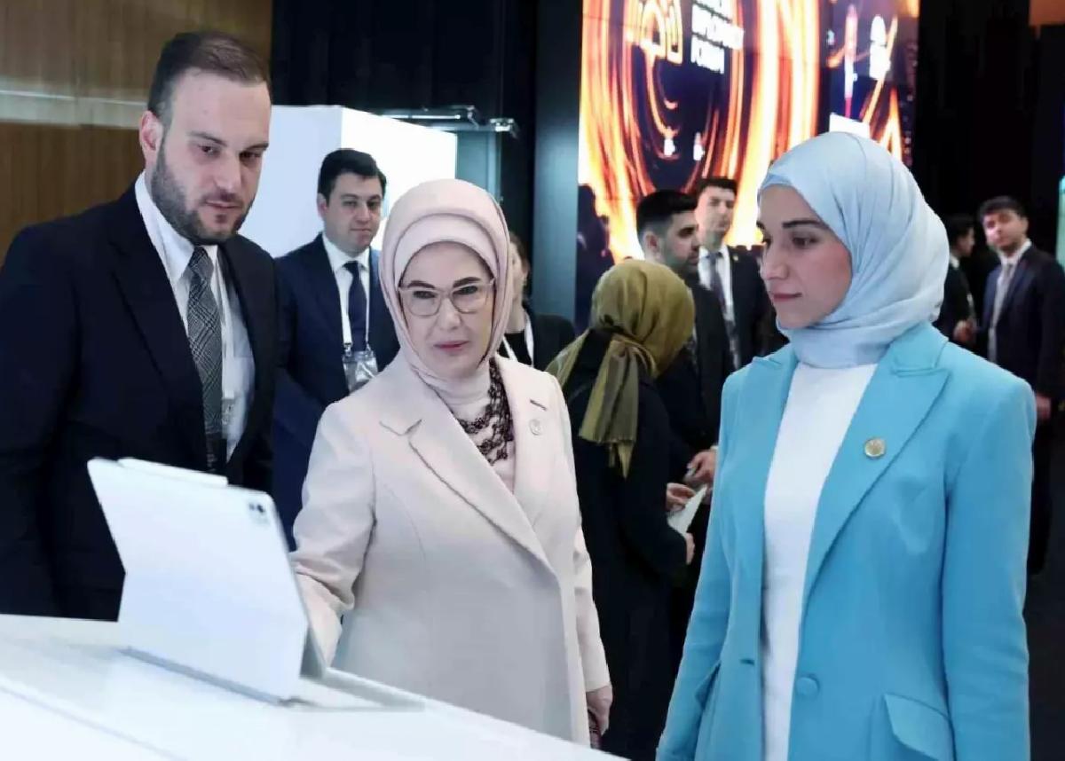 Emine Erdoğan, BM Sürdürülebilir Kalkınma Çözümleri Ağı Başkanı Sachs ile görüştü