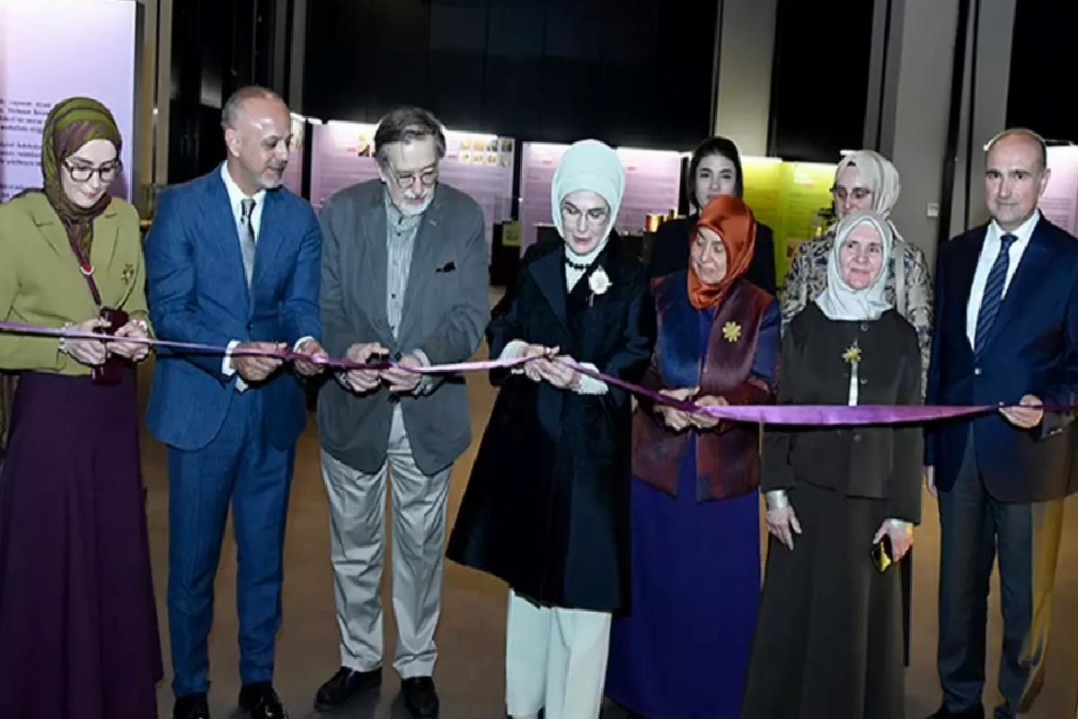 Emine Erdoğan, ‘Saklı Kalanlar’ Sergisi’nin açılışını gerçekleştirdi
