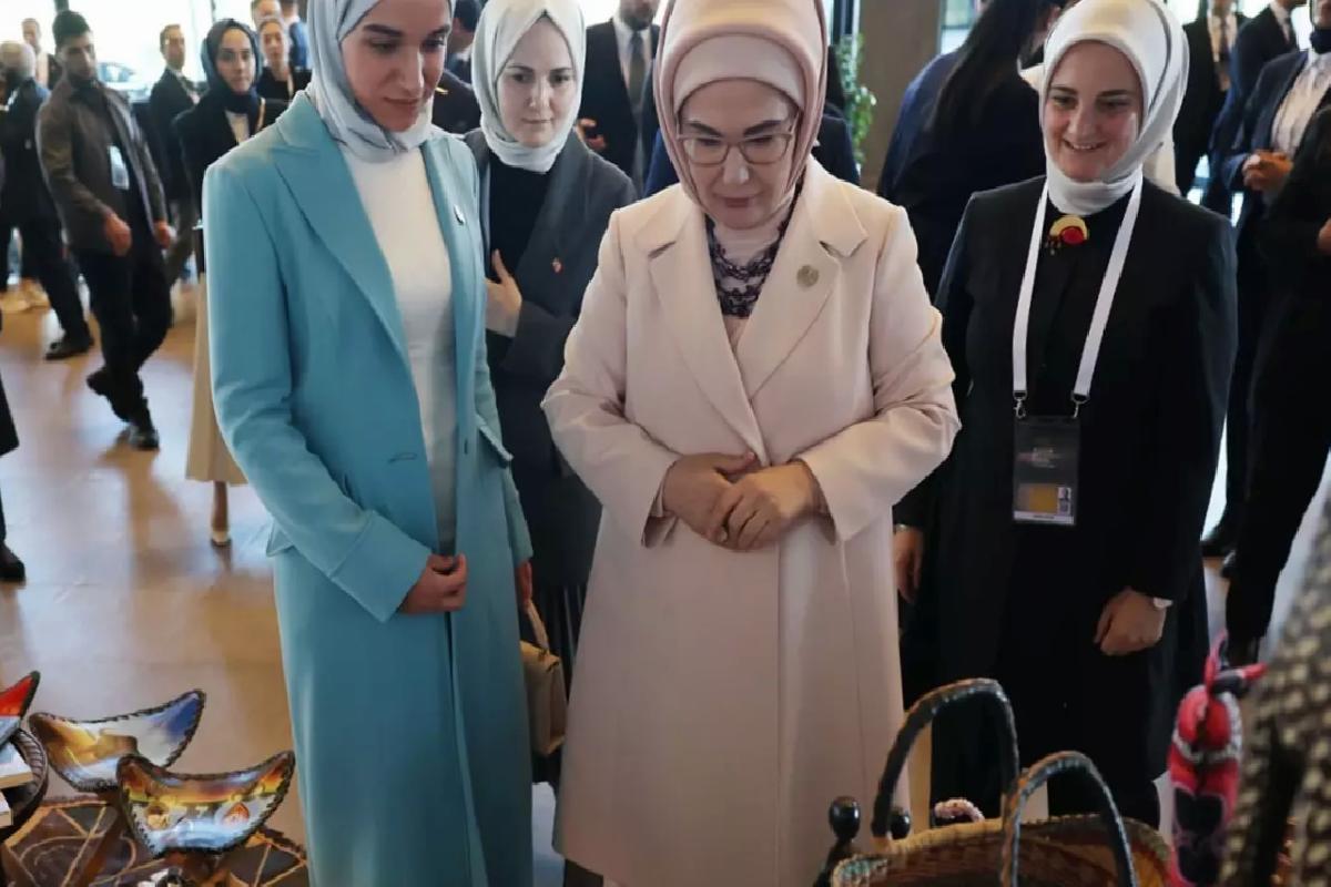 Emine Erdoğan, Suriye Cumhurbaşkanının eşi Latife El Durubi ile görüştü
