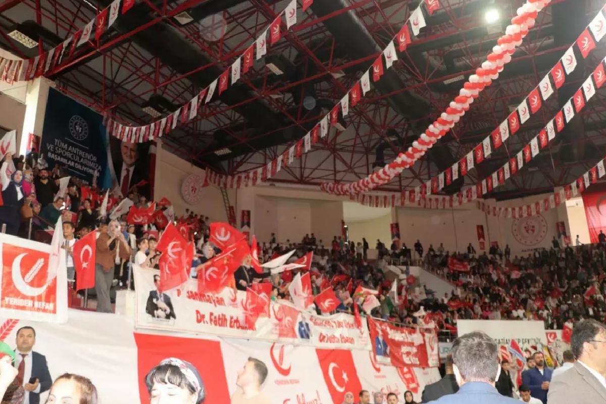Erbakan: Fakirliği Ortadan Kaldıracağız
